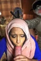 Türbanlı Arap Fahişe